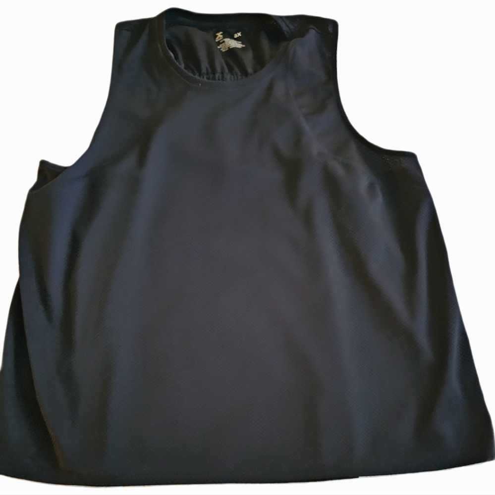 Black Cinched back athletic tank- NWOT